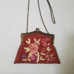 Vintage embroidered bag